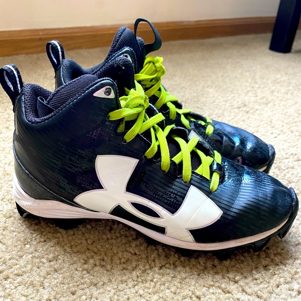 Under Armour cleats size 2Y